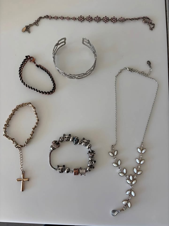 Jewellery bundle - Arm Cuff, Choker, Bracelets