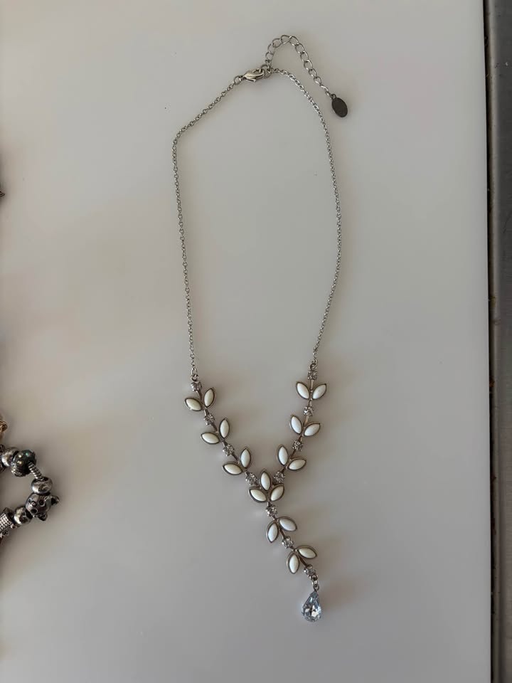 Jewellery bundle - Arm Cuff, Choker, Bracelets - photo 5