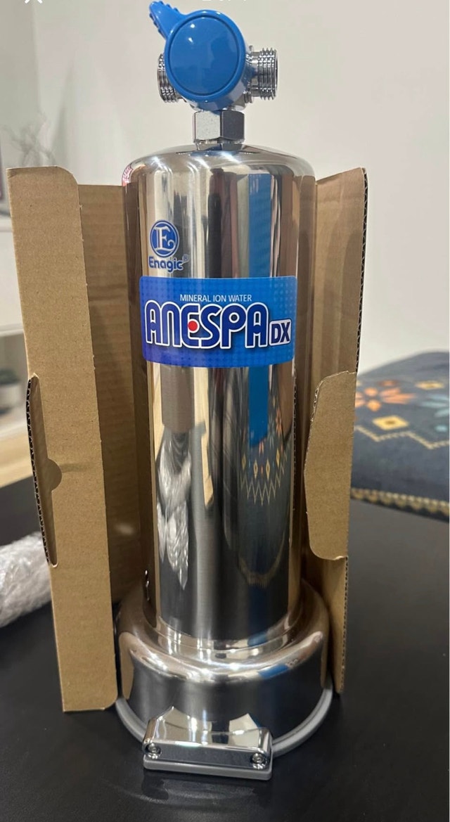 Japanese Spa Shower Filter – Helps Skin, Hair & Chlorine Removal - photo 2