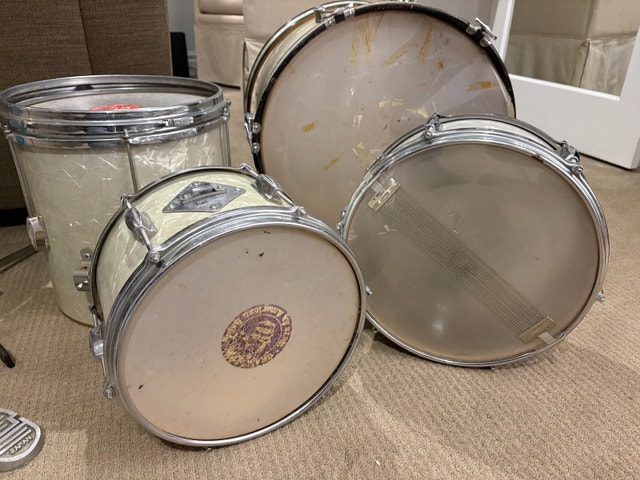 Vintage 1960s Japanese Drum Kit w/ Snare & Original Pedal - photo 2