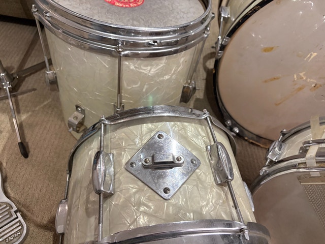 Vintage 1960s Japanese Drum Kit w/ Snare & Original Pedal - photo 5