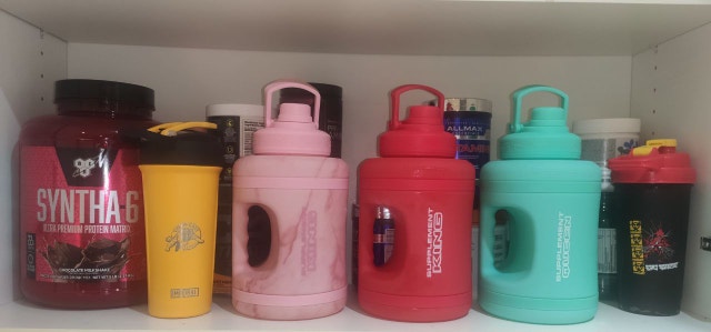 Supplement King 2.5L MONARCH V2 Gym Shaker Bottle - photo 3