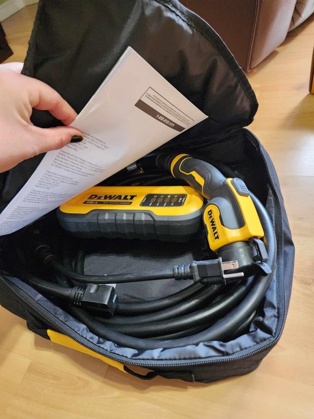 DEWALT Portable EV Charger Level 2 (16 Amp) - photo 5