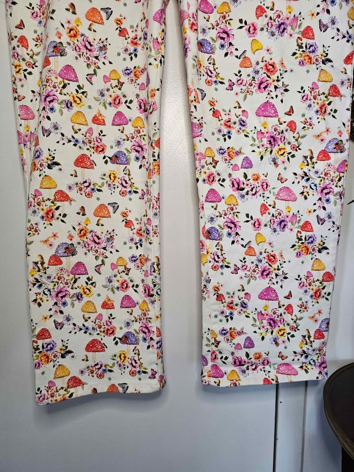 Size 2X Dolls Kill Mushroom Butterfly Print Mom Jeans - photo 5