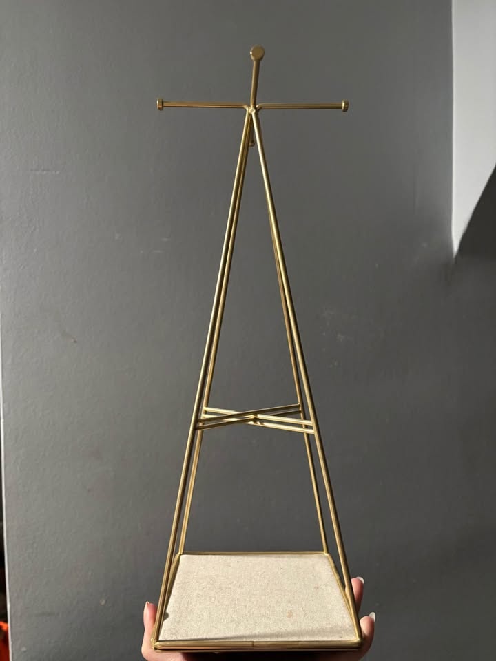 Gold Jewelry Stand - photo 2