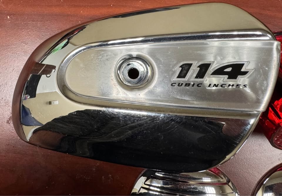 Harley Davidson Air Cleaner Cover, Tail Light & Chromed Covers - photo 2