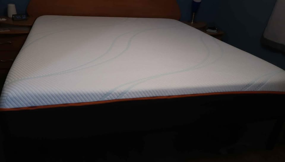 Tempurpedic ProAdapt King Mattress - Firm - photo 2