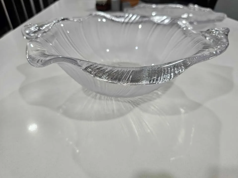 Super Nova Seashell Platter and Salad Bowl image indicator(5)