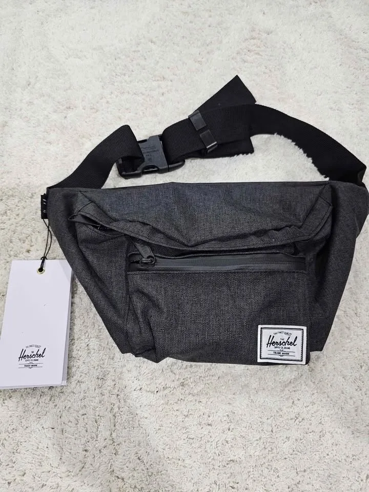 Herschel Hip Pack image indicator(2)
