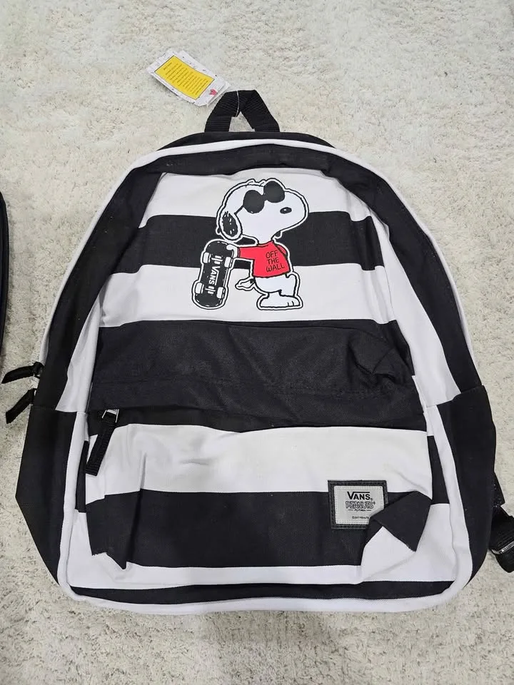VANS PEANUTS REALM BACKPACK image indicator(3)