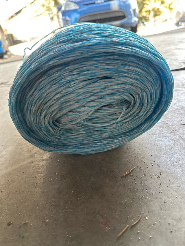Huge roll of nylon twine/rope - photo 2