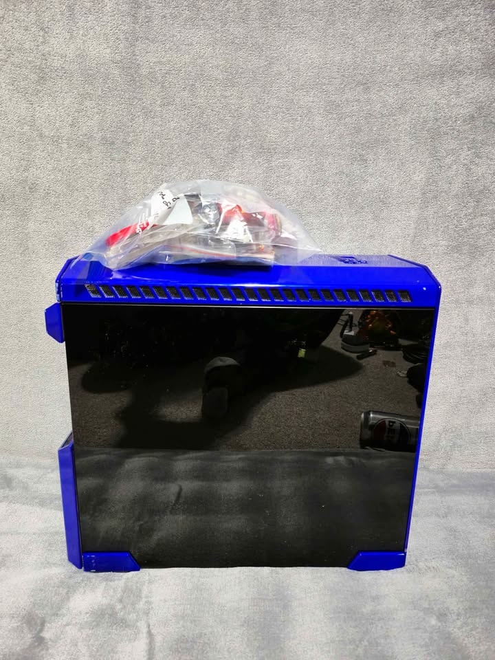 Rare Falcon PC Glass & Steel Case w/ Extra Asus Parts - photo 4