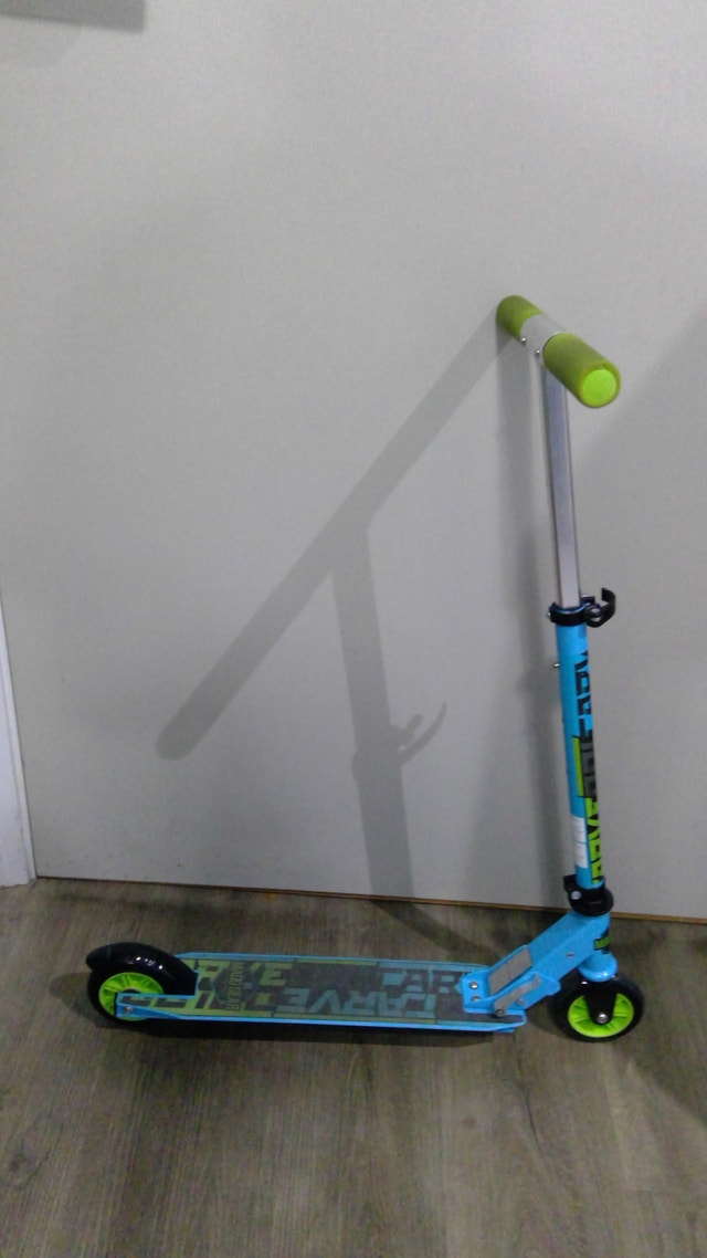 Carve 2 Wheel Kids Scooter (Foldable) - photo 2