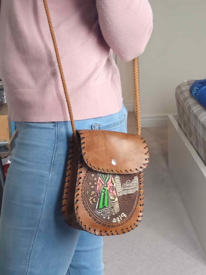 Sling purse all 5 for 25. - photo 3