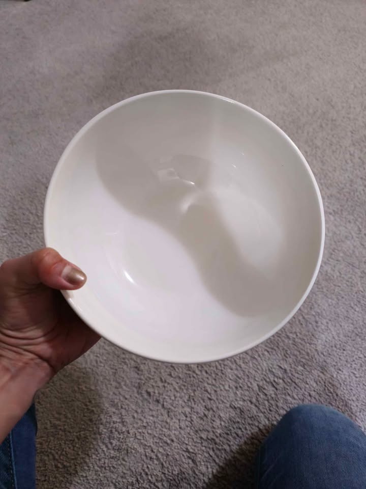 11 Plates and 2 Bowls - Dinnerware Set - photo 3
