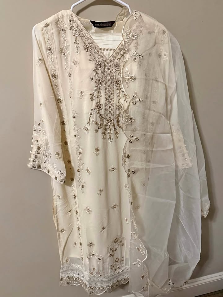 Mal-Meera XXL Embroidered Cream Pakistani Kurta Tunic