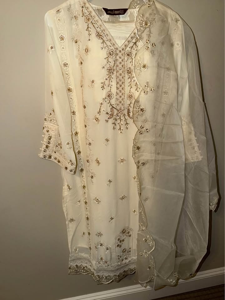 Mal-Meera XXL Embroidered Cream Pakistani Kurta Tunic - photo 3