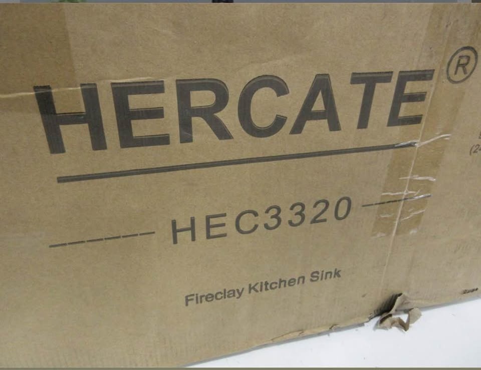 New HERCATE 33" Farmhouse Kitchen Sink - photo 5