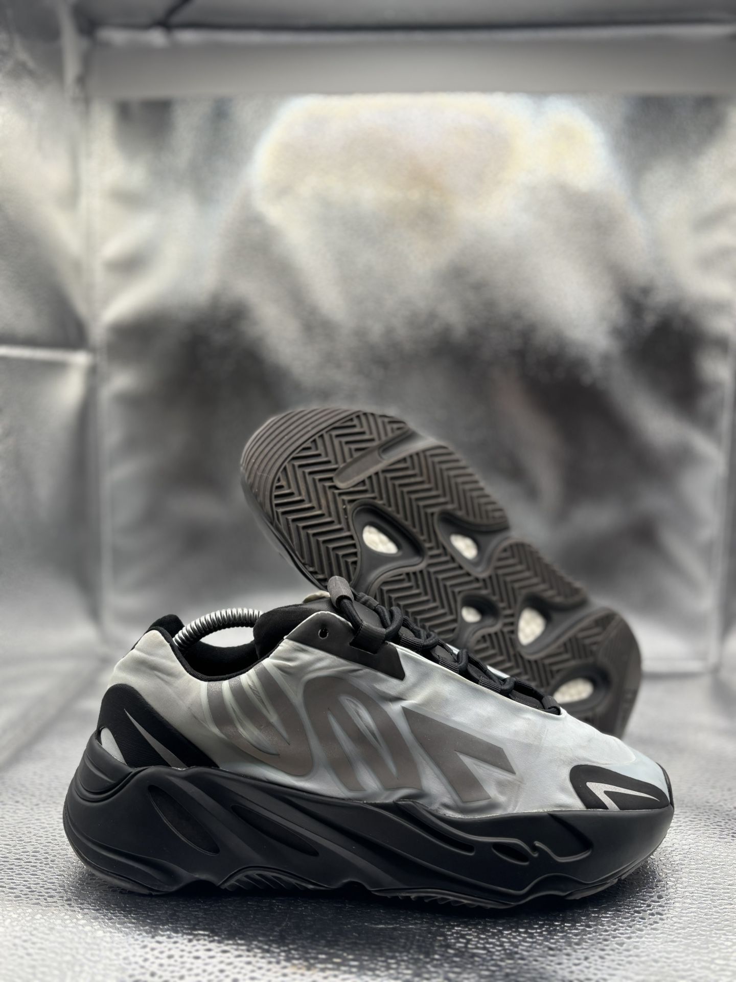 Adidas Yeezy 700 MNVN Blue Tint