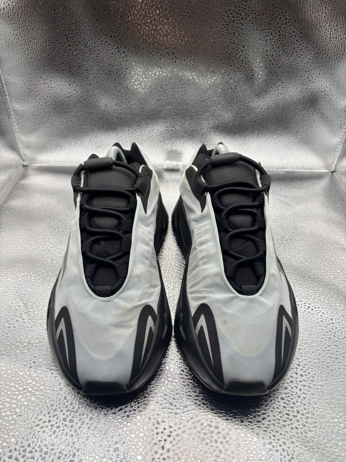 Adidas Yeezy 700 MNVN Blue Tint - photo 2
