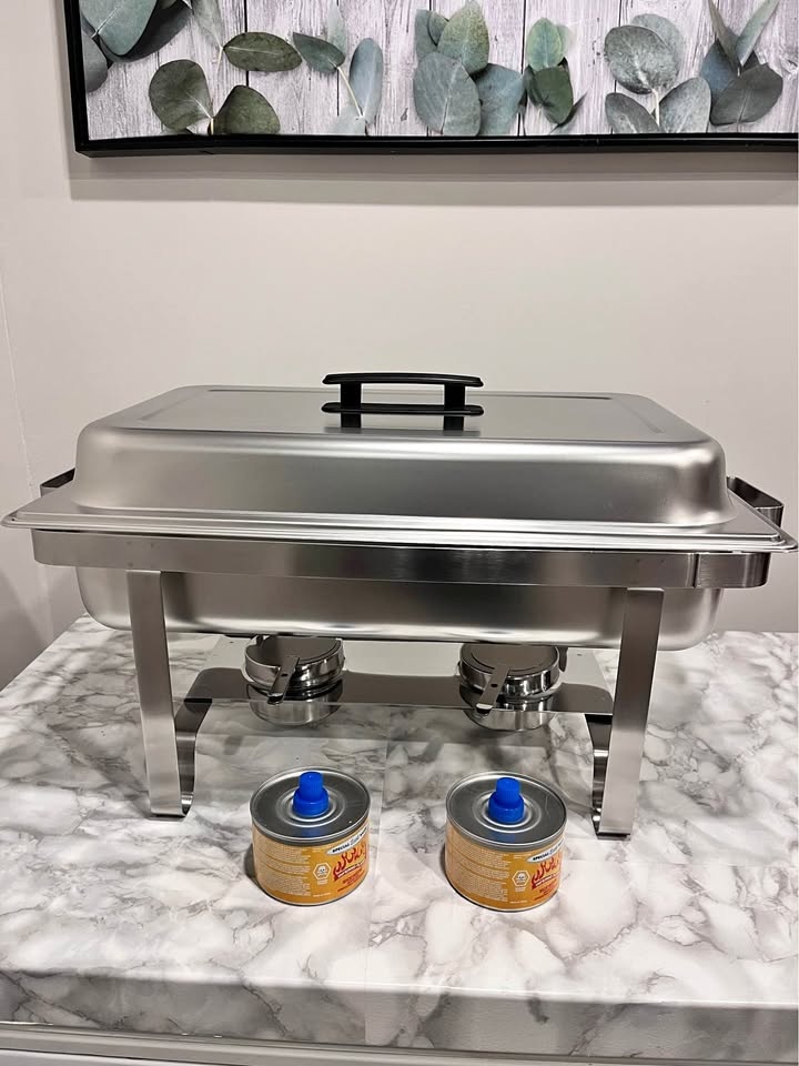 Full-Size Chafing Dish Rental (8 Qt)