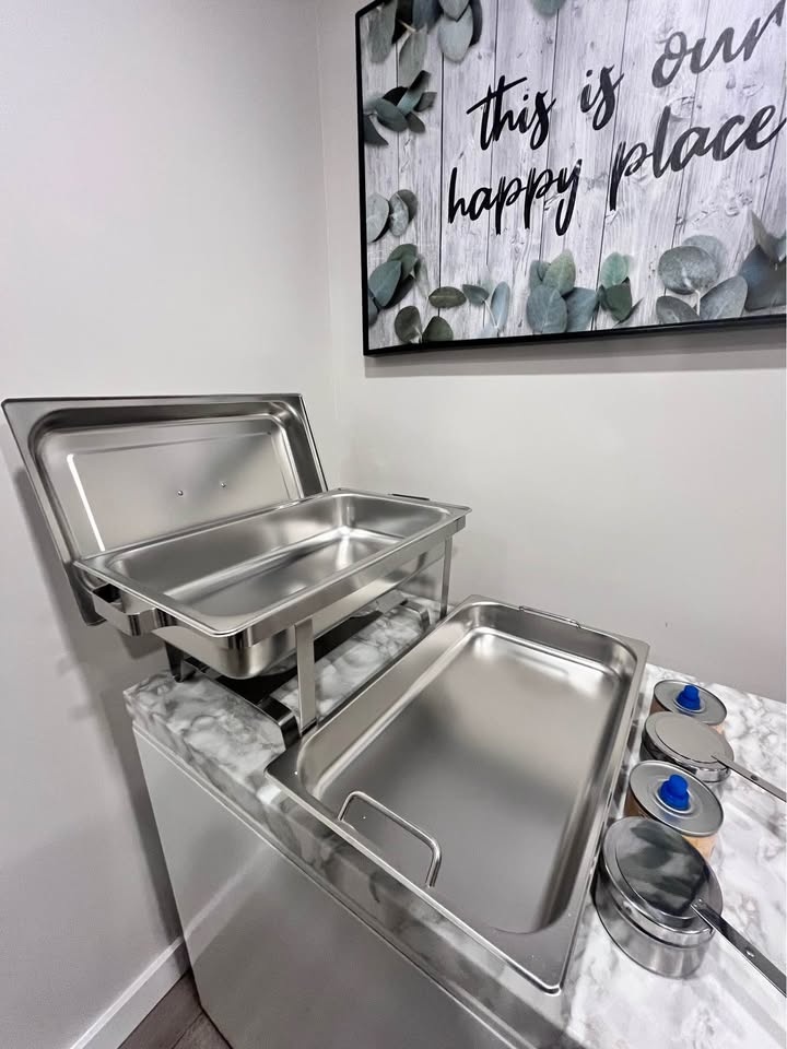 Full-Size Chafing Dish Rental (8 Qt) - photo 2