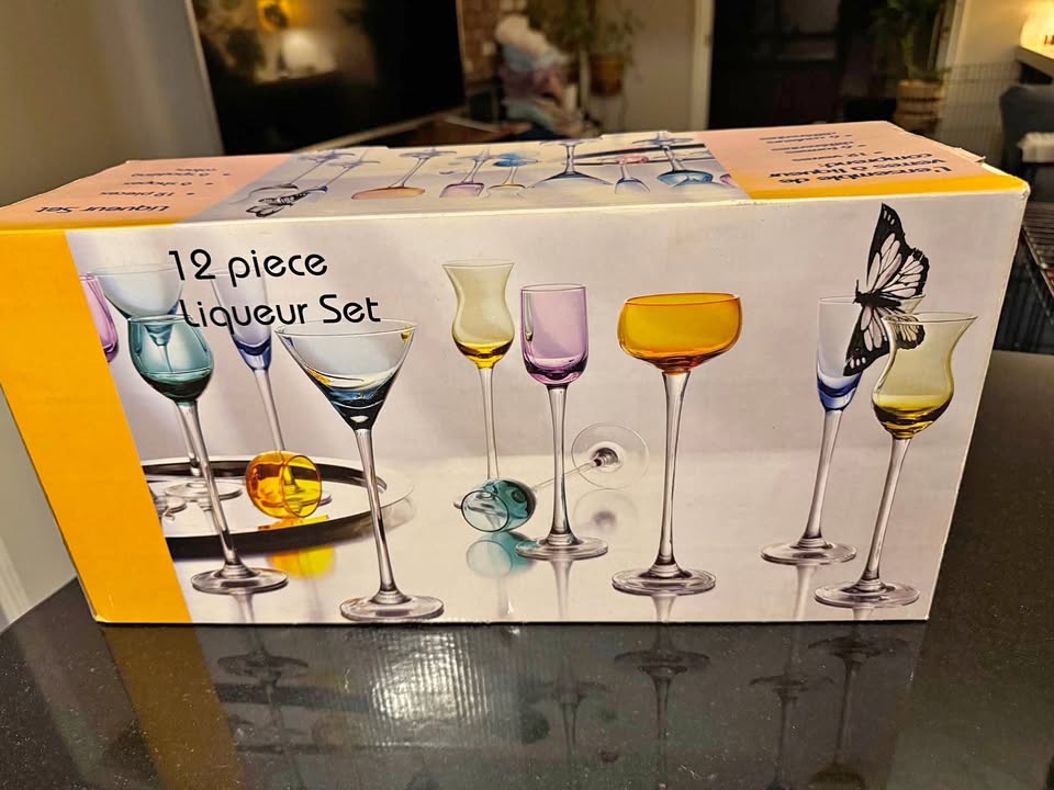 12 Piece Liqueur Set