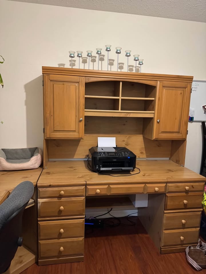 Corner Office Desk - photo 2