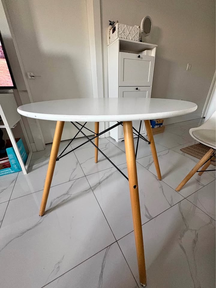 Structube Eiffel Tables and Chairs