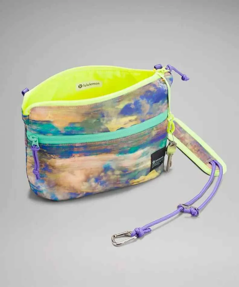 Lululemon Patch Logo Crossbody image indicator(2)