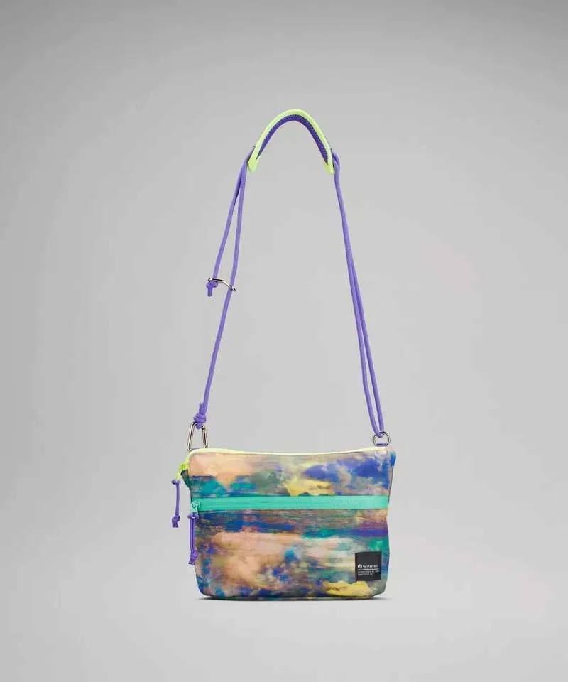 Lululemon Patch Logo Crossbody image indicator(3)