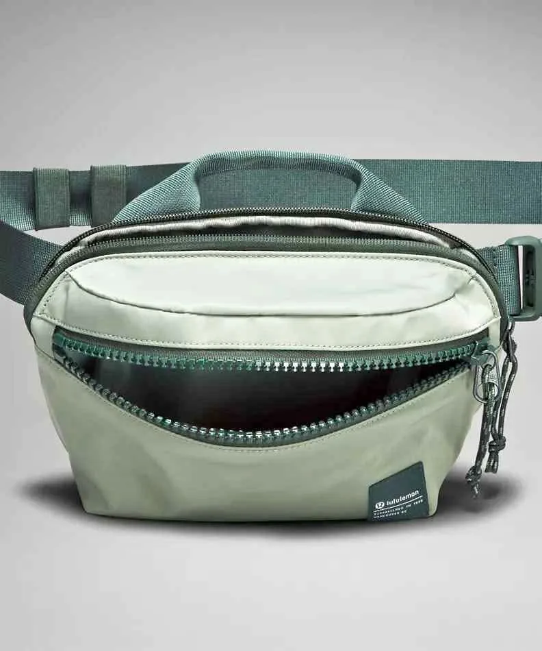 Lululemon All Day Essentials Belt Bag 2.5L thumbnail