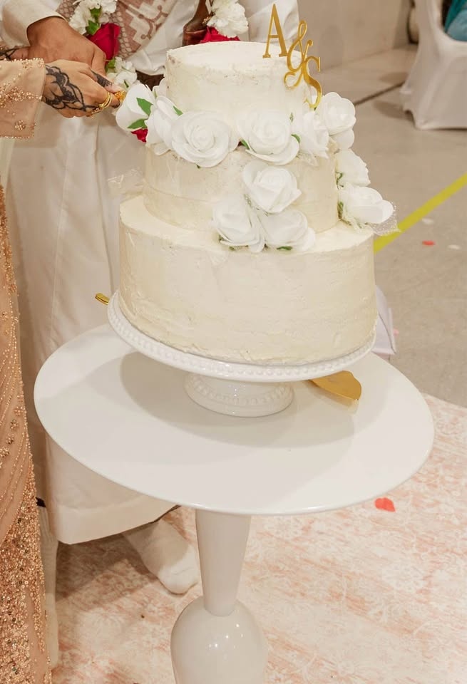 Cake table
