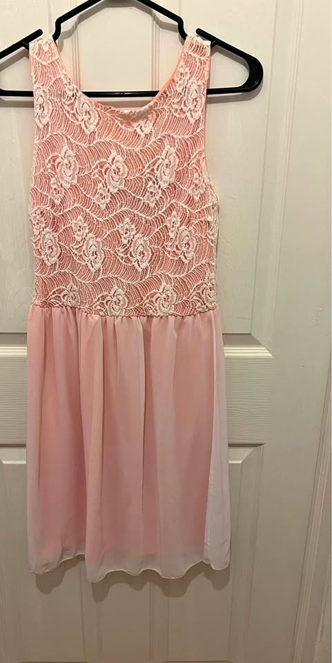 White and peach short dress - small