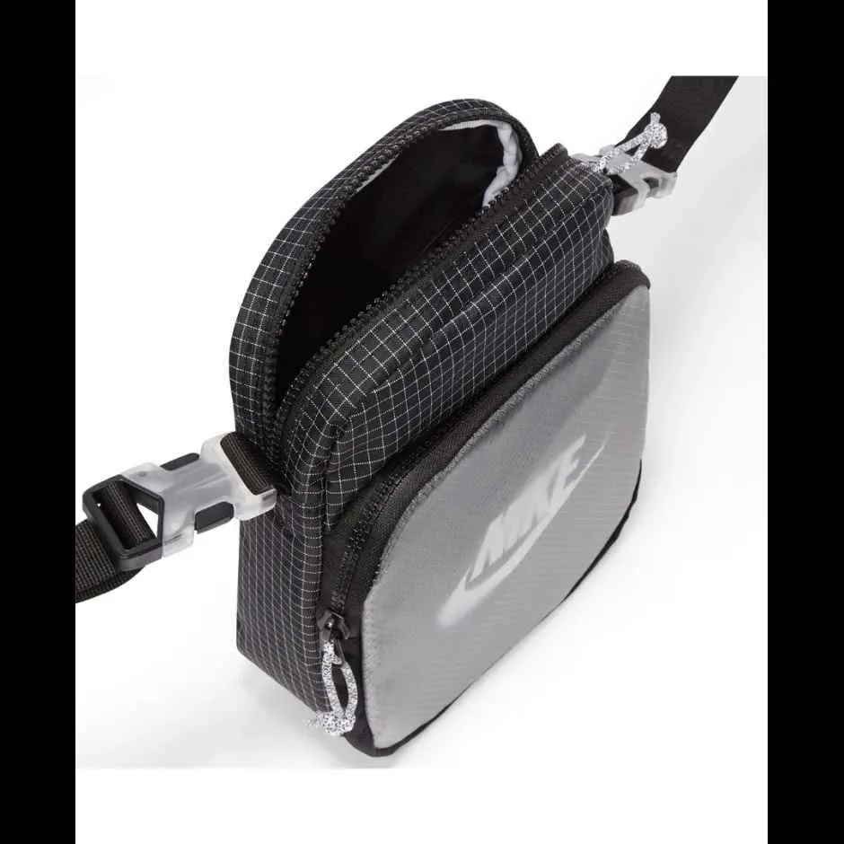 Nike Small Cross Body Bags image indicator(3)