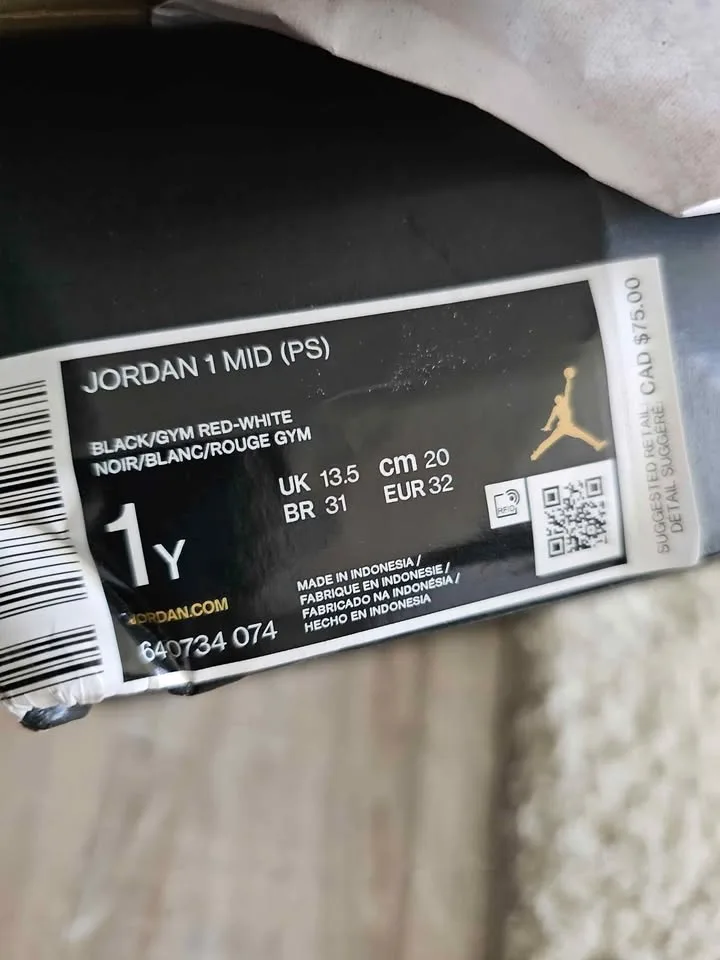 Kids Jordan 1 Mid image indicator(2)