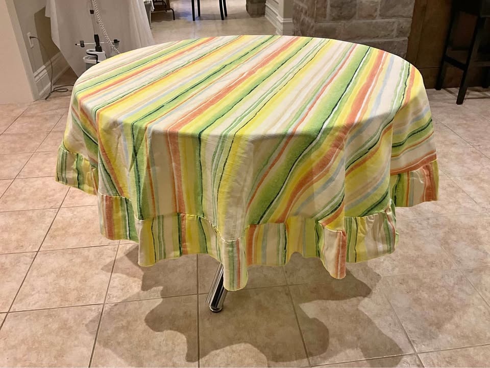 Tablecloth Round Ruffle Cotton Vintage