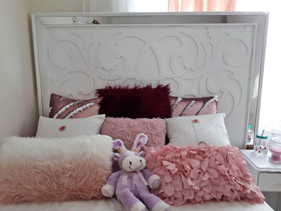 Queen Size Headboard – Tepperman’s