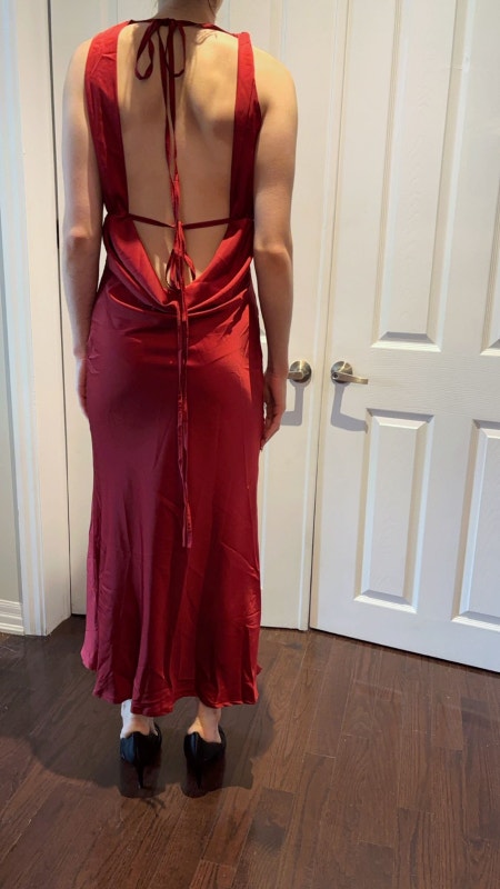 Red silk like evening/prom dress. - photo 2