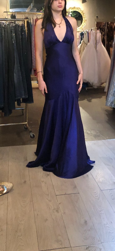 Silk evening dress. Never worn