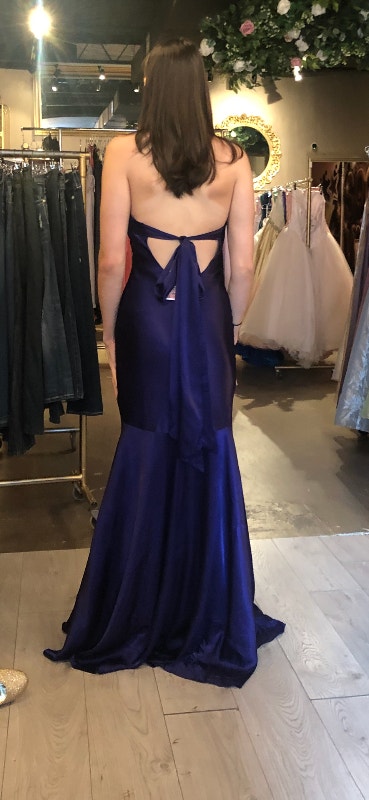Silk evening dress. Never worn - photo 2