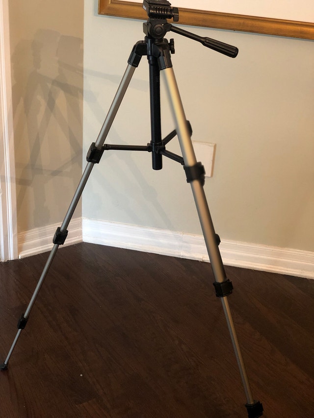 Velbon Camera Tripod - photo 2