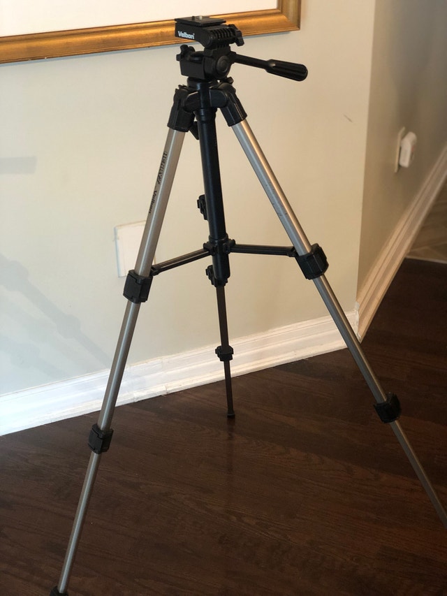 Velbon Camera Tripod - photo 3