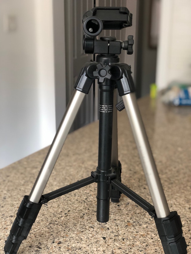 Velbon Camera Tripod - photo 4