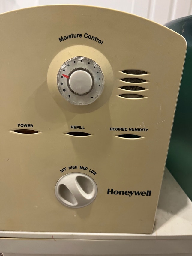 Honeywell Humidifier - photo 2