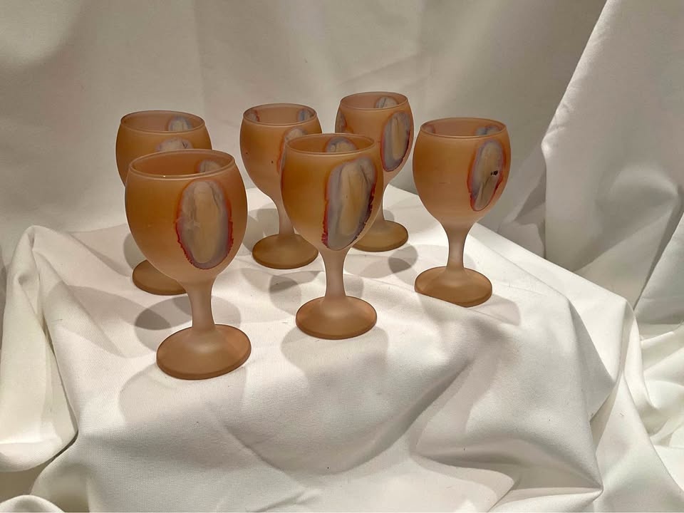 Vintage Rueven Art Nouveau Watercolour Frosted Wine/Cordial Glas