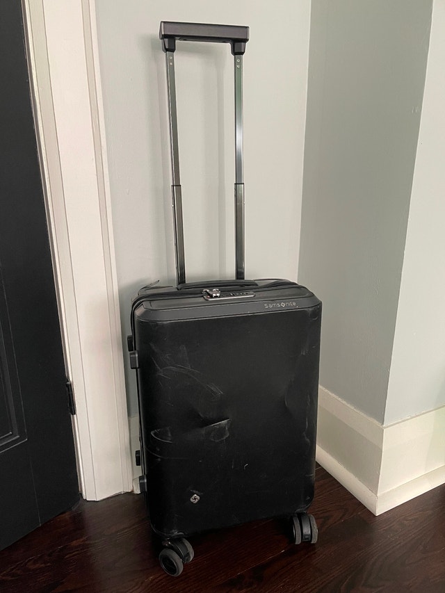 Samsonite Evoa Z Spinner Carry-On Black $540 Retail