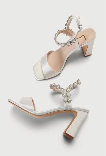 White Satin Pearl Rhinestone Ankle Strap Heels Size 7.5 - photo 3