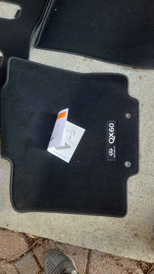 Infinity QX60 Floor Mat - photo 2