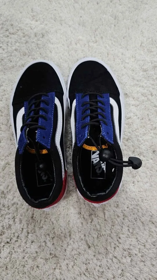 Kids Vans Size 13 image indicator(2)